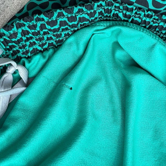 Nike Dri Fit Tempo running track shorts women’s size M - Picture 6 of 7